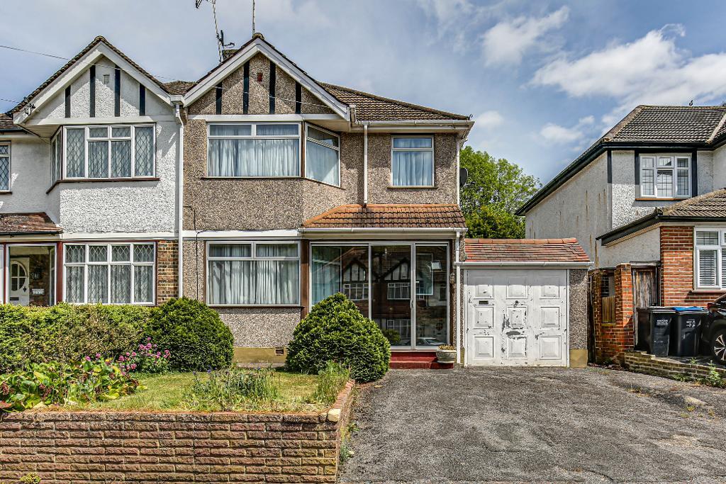 3 Bed Semi-Detached Property for Sale in Purley, CR8 4AU