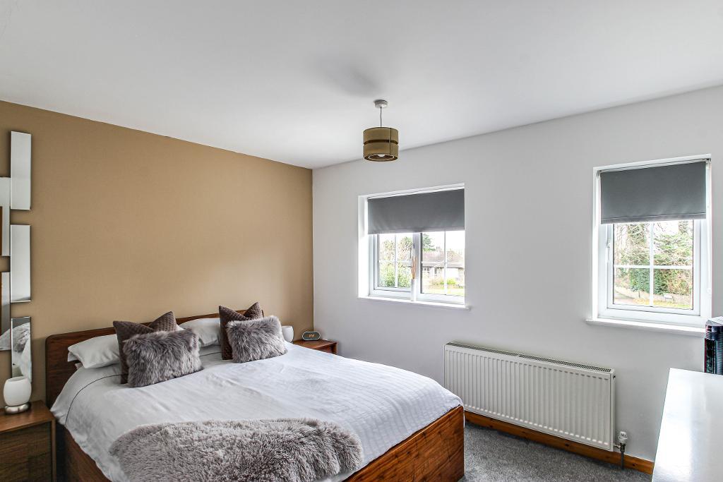 3 Bedroom Terraced for Sale in Kenley, CR8 5JR